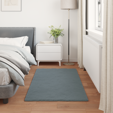 Halkfri matta i konstgjord kaninfäll OLITE Antracit 60 x 110 cm