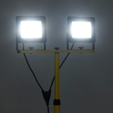 Strålkastare med stativ 2x50 W LED kallvit
