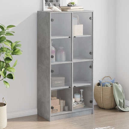 Skåp med dörrar betonggrå 68x37x142 cm konstruerat trä