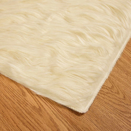 Fuskfäll matta TAFALLA Gräddvit 240 x 240 cm Polyester