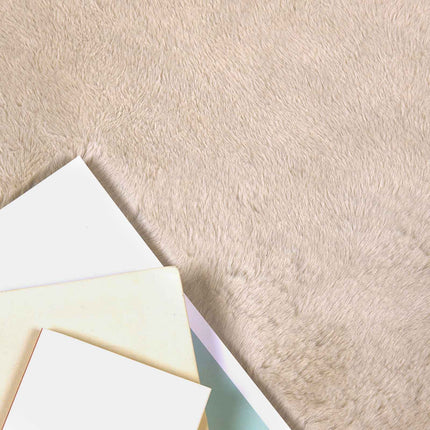 Halkfri matta i konstgjord kaninfäll OLITE Taupe 50 x 80 cm